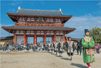 朱雀門ひろばでの行事の様子