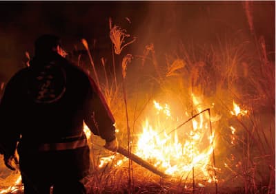 若草山焼き行事を開催2