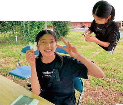 ワークショップを楽しむ参加者