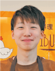 明後　辰二郎さん