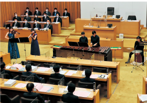 2月定例会開会日に議場コンサートを開催