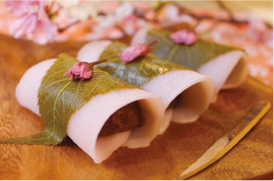 桜もち作り体験の様子