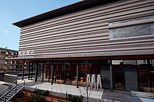 奈良蔦屋（つたや）書店（1F・2F）