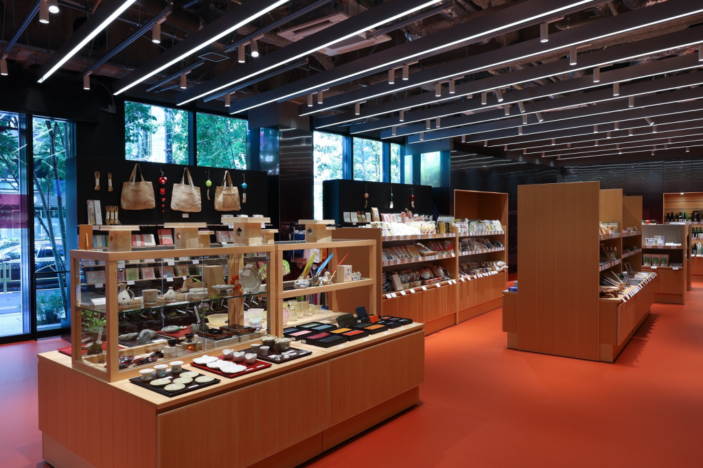 奈良まほろば館の写真2