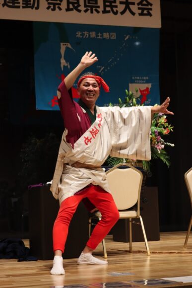 海道根室市出身の元島民2世である三遊亭金八氏による北方領土寄席の様子