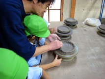 古瀬堯三の赤膚焼陶芸体験画像