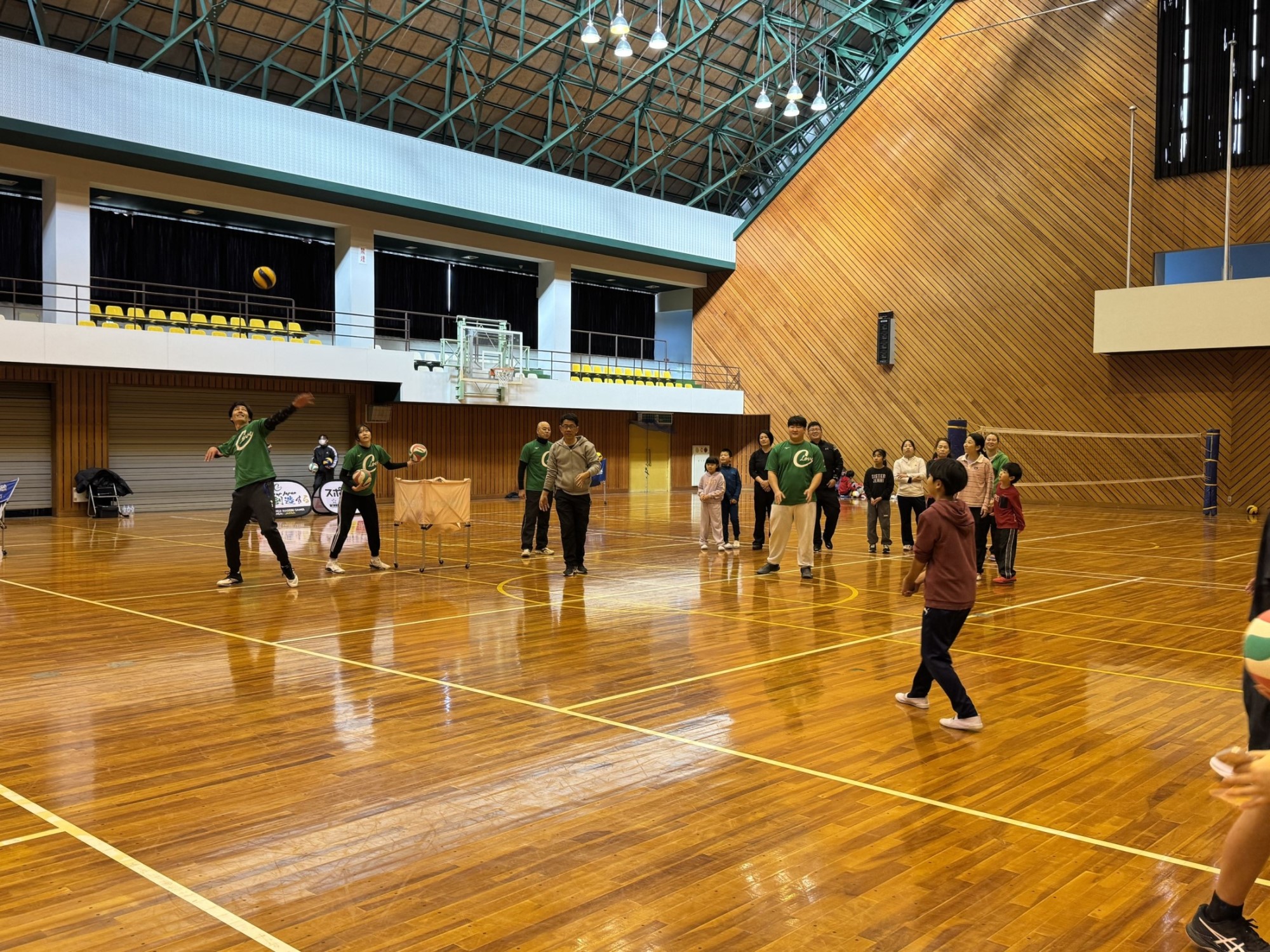 バレーボール体験会レシーブ練習2