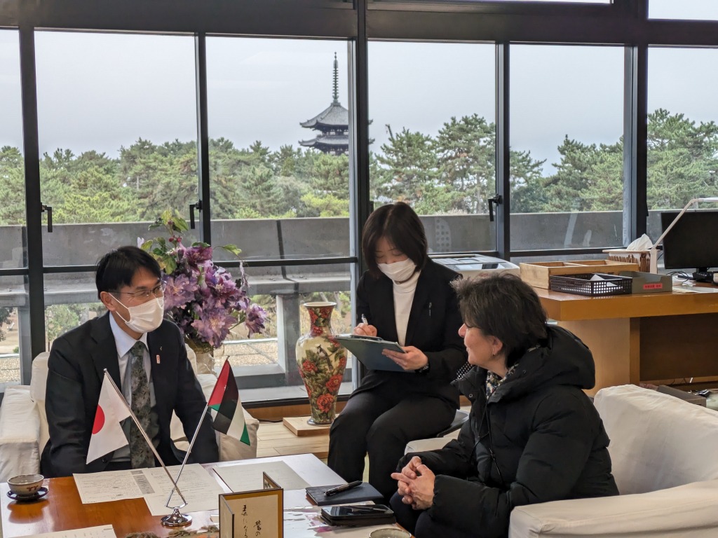 表敬訪問の様子1