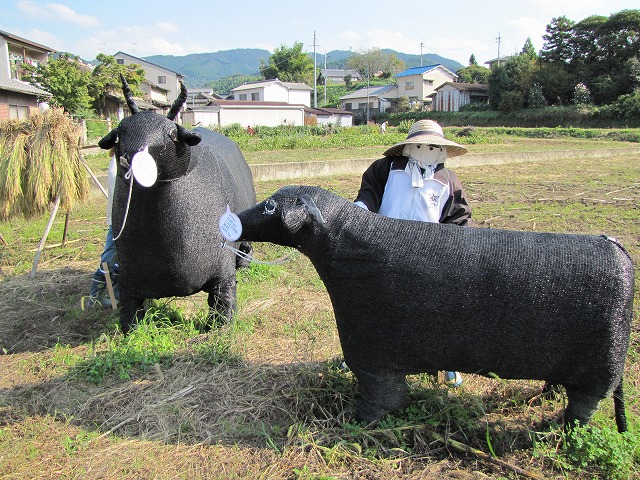 かかし巡りの様子2