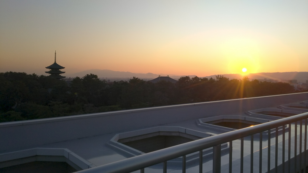 南西への眺め 興福寺五重塔・金剛山・葛城山など