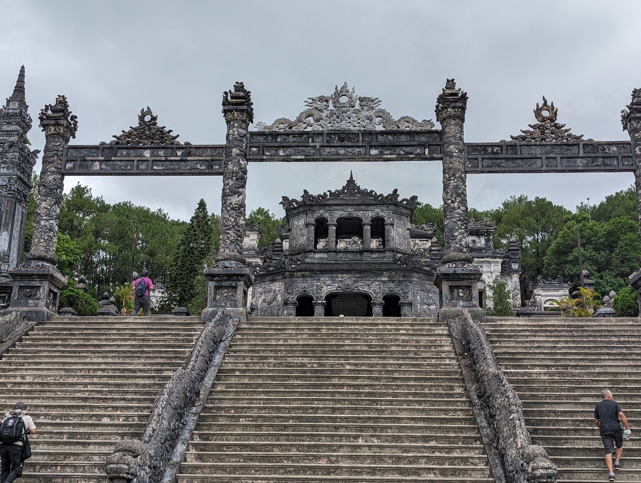 カンディン帝陵1