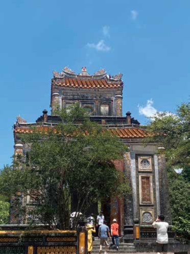 トゥドゥック帝陵の写真