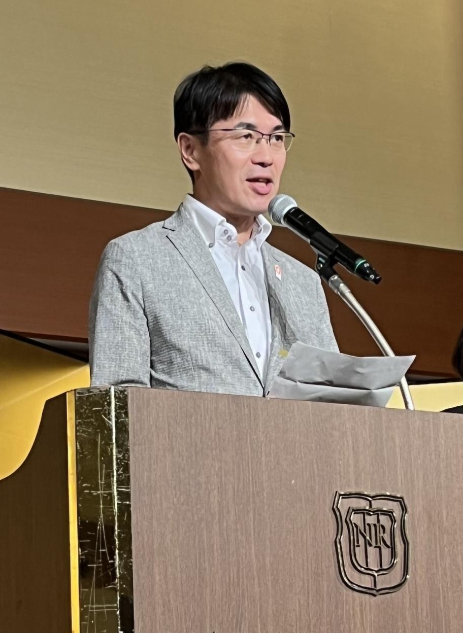 挨拶する山下知事