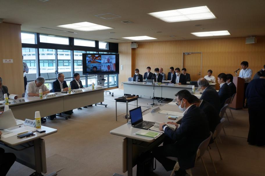 検討部会の様子