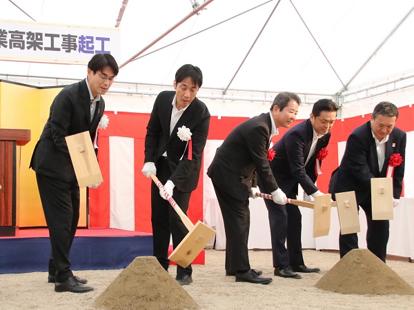 起工式の様子3枚目