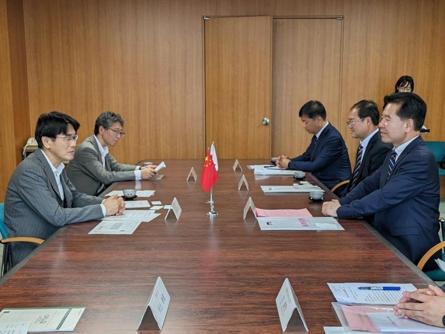 意見交換する山下知事