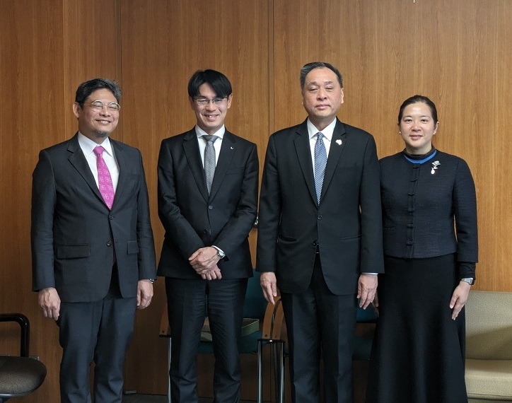 記念撮影の様子