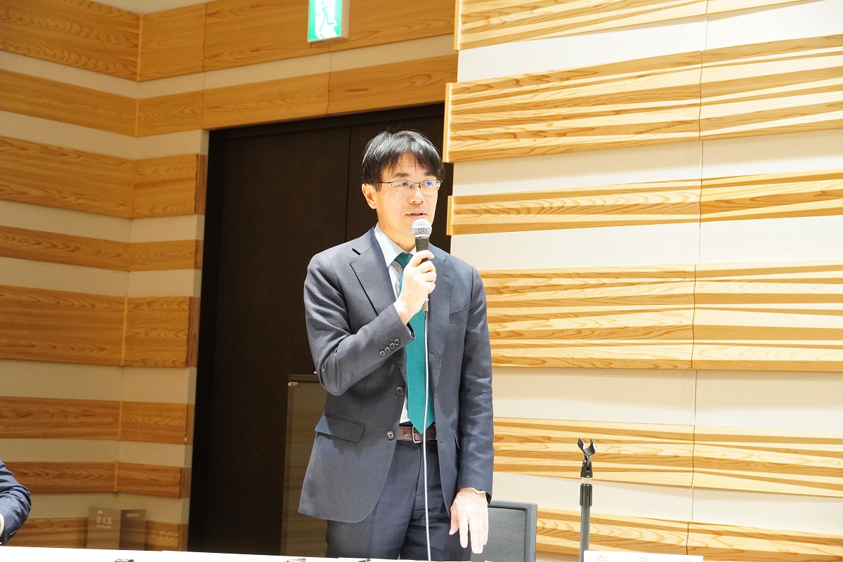 知事