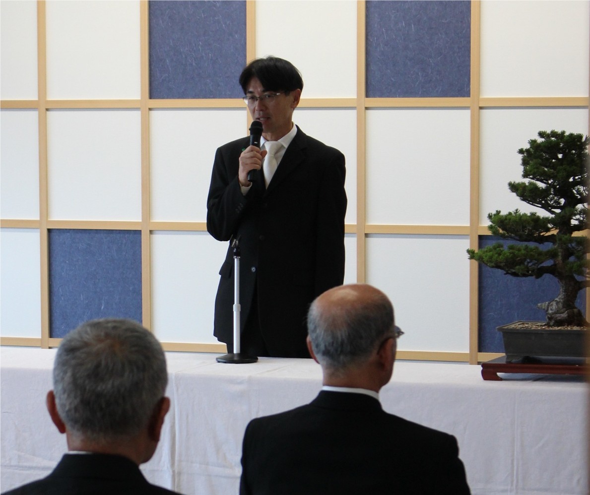 知事