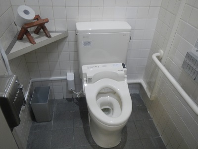 水谷橋トイレ中2