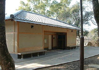 荒池園地トイレ外観