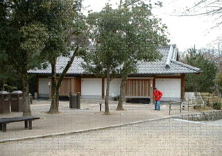 大仏殿入口西側