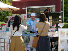 デザート販売の様子