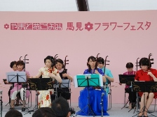 二胡の演奏の様子