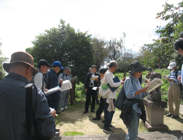 子守神社にて当地の解説