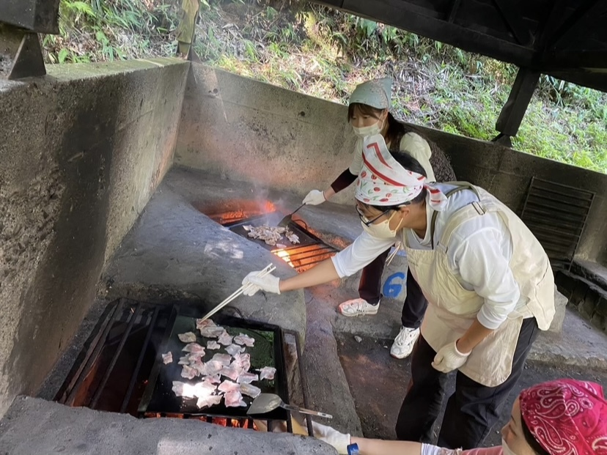 キャンプ職員調理