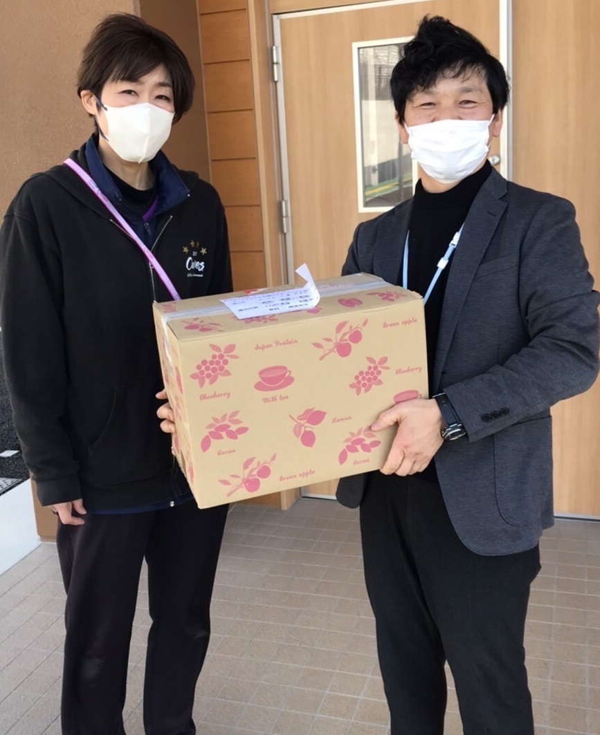 お菓子、缶詰、カップ麺1