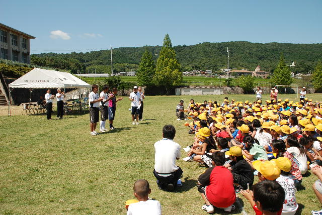芝生開きの様子1