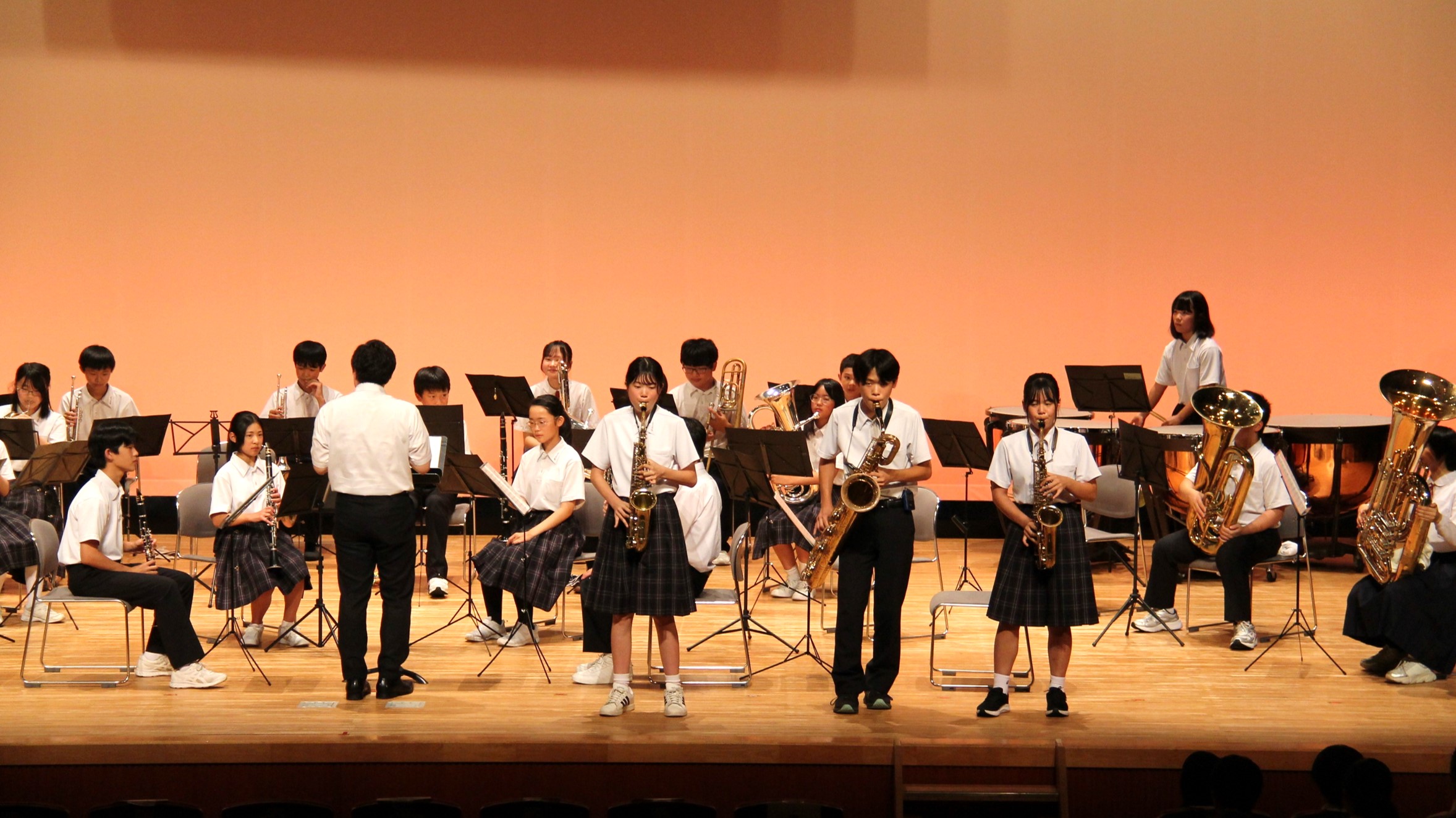 生駒市立鹿ノ台中学校吹奏学部による演奏の様子(2)