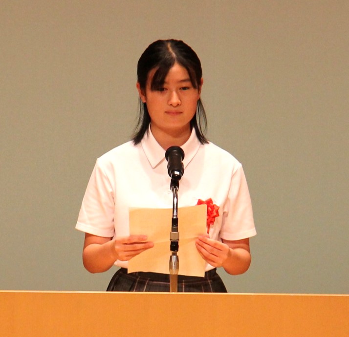 優秀賞 奈良市立富雄第三中学校 安木 陽香さん