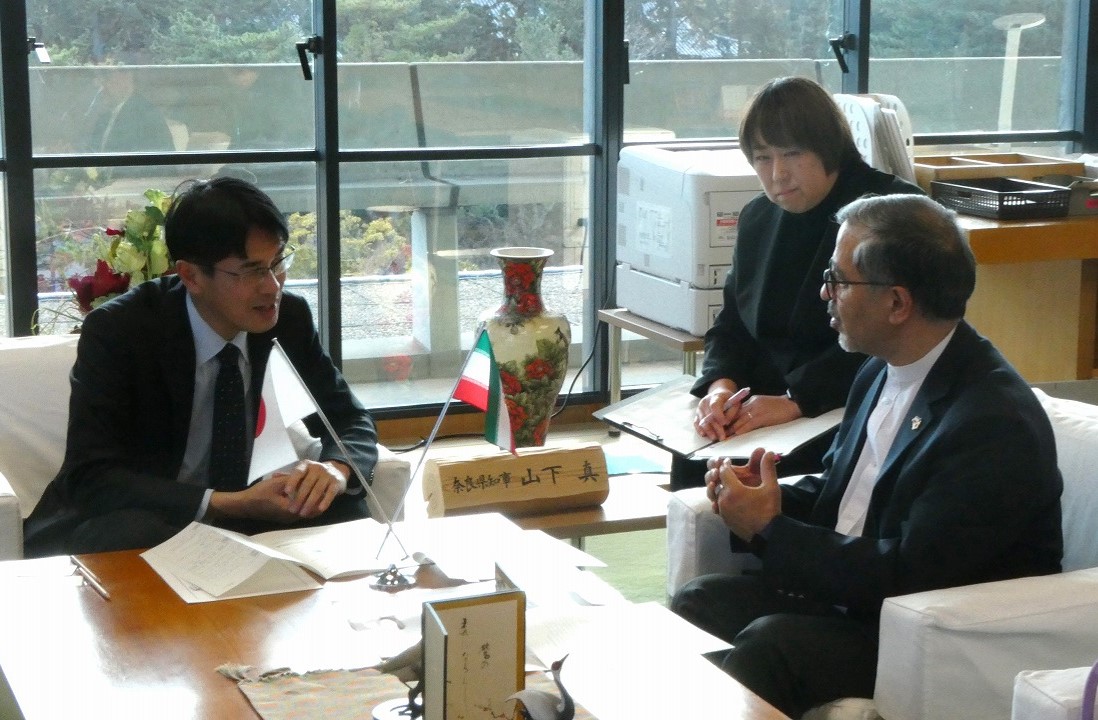 表敬訪問の様子1