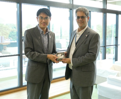 表敬訪問の様子2