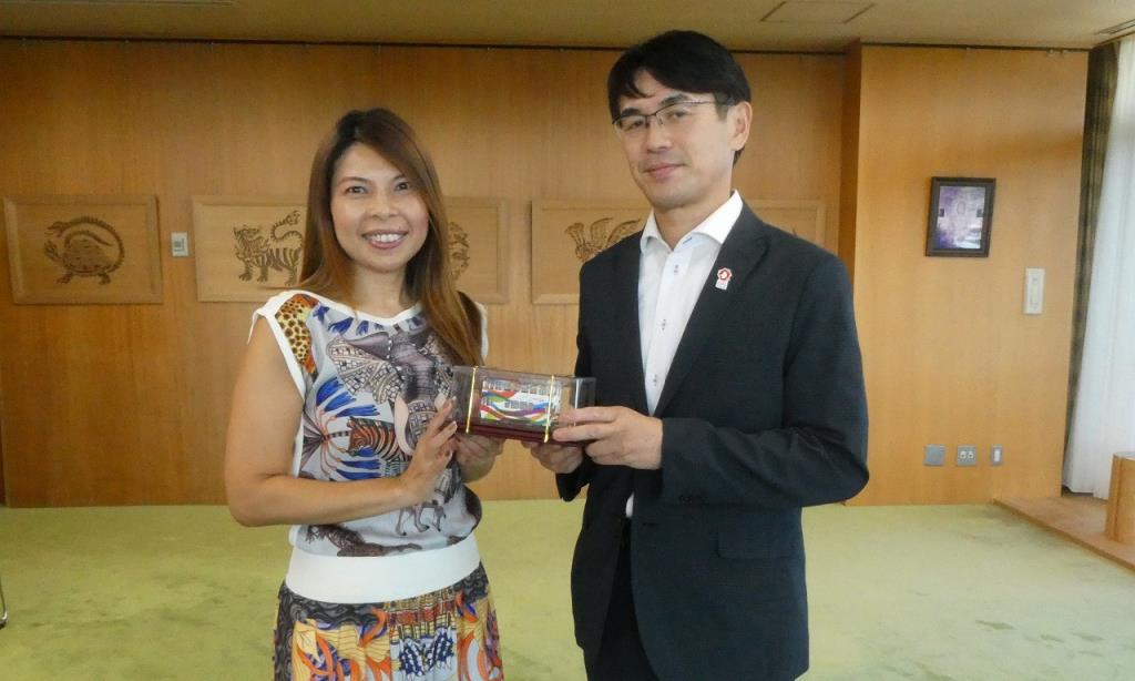 表敬訪問の様子2