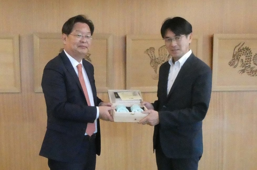 表敬訪問の様子2