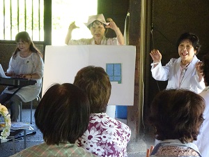 お話を聞きながらほっこりと