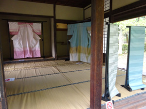 よみがえるむらさき~万葉集ゆかりの色と着物~