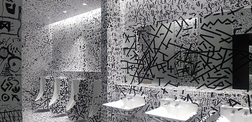 向井修二《記号化されたトイレ》2022年