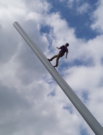 Man Walking to the Sky ボロフスキー