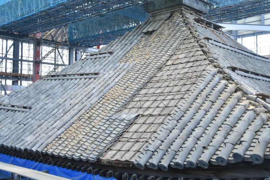 屋根解体工事
