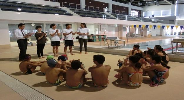 水泳代表チームの強化合宿の様子