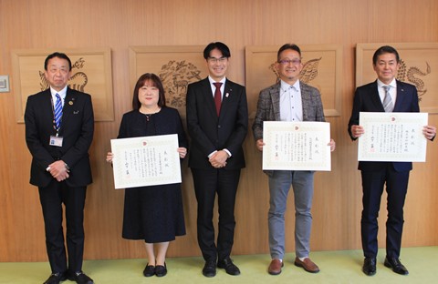 12月20日表彰式の全体集合写真