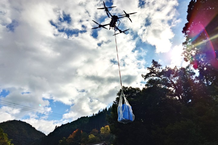 ドローン配送実験写真