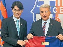 FCバルセロナのラポルタ会長と面談