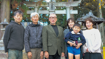 鍵の蛇巻き保存会の皆さん