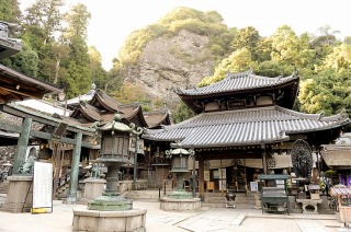 ますます訪ねたくなる宝山寺