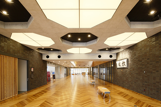 五条総合庁舎　内観2